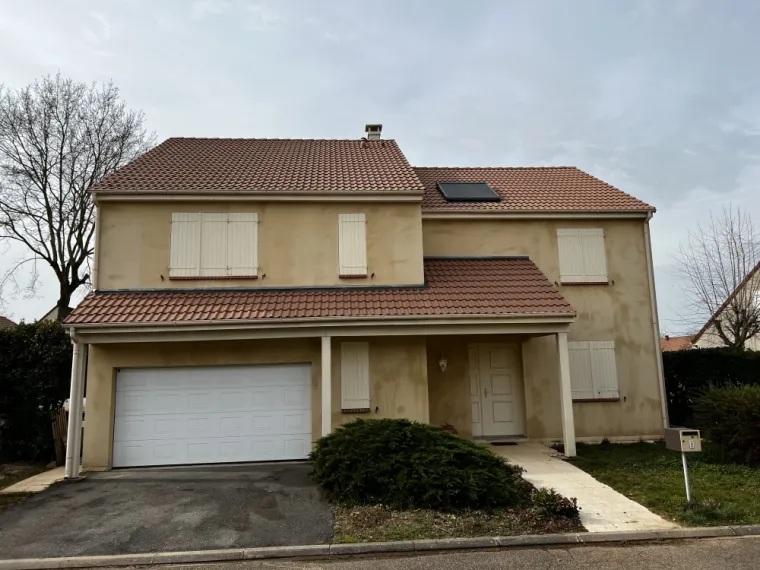 Réalisation d’un nettoyage de toiture à Saint-Cyr en Val, Olivet, Marie Habitat