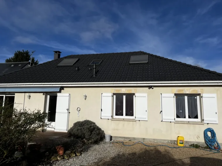 Réalisation de peinture sur toiture chez un particulier proche de Beaugency , Olivet, Marie Habitat
